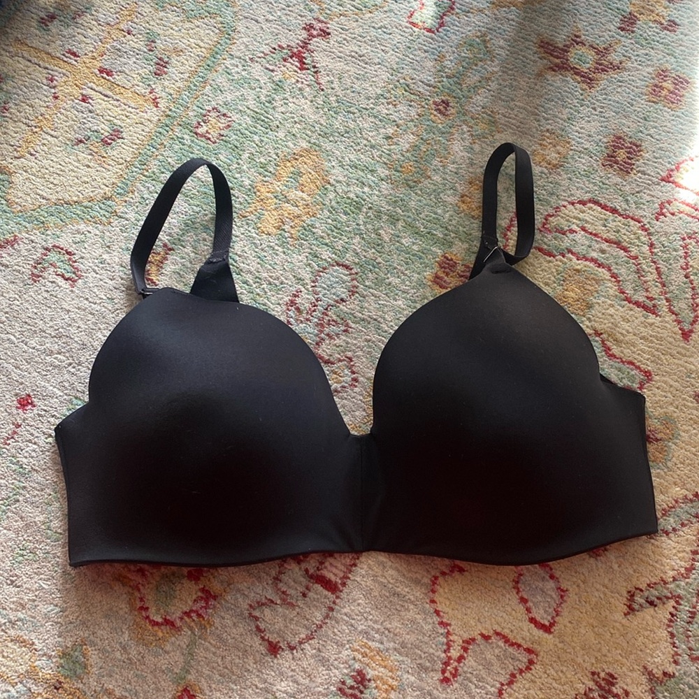Soma Vanishing Back Wireless Bra Black 36C 011701